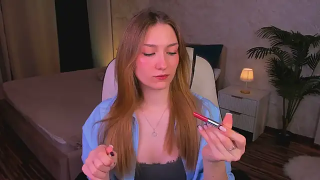 AngelAnabelle online show from 10-25-25, 08:03