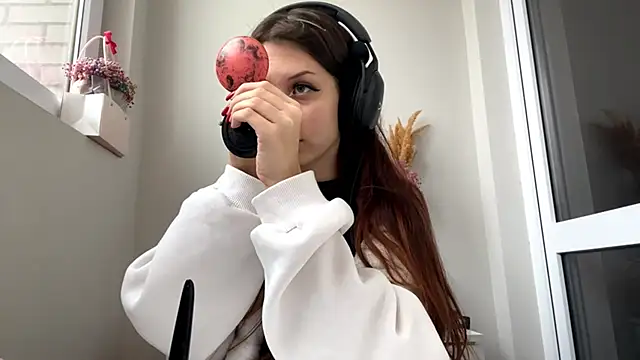 Nayra flash online show from 10-10-25, 01:21