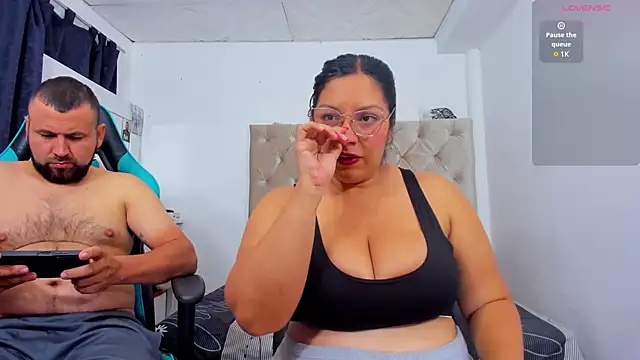 milo mila01 online show from 11-19-25, 01:27