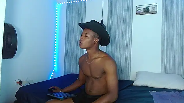 Dark stallionX online show from 10-31-25, 02:45