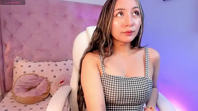 Vanelope evanss online show from 12-04-25, 12:36