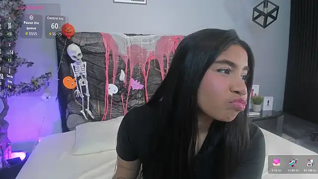 Nahomycarterr online show from 10-30-25, 07:47