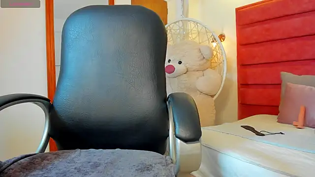 emaa rosse online show from 10-23-25, 11:53