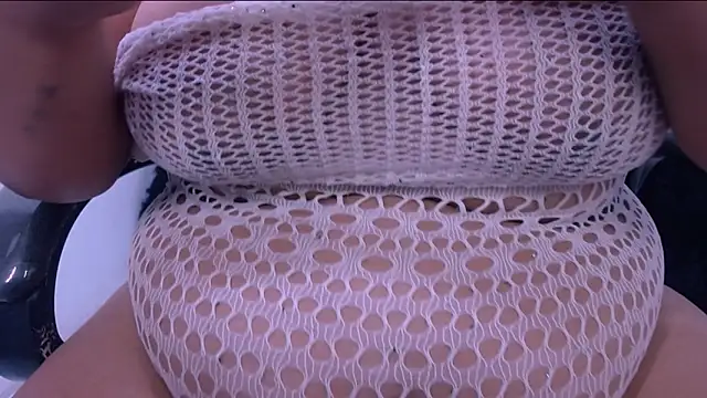 chuby pau online show from 10-16-25, 02:23