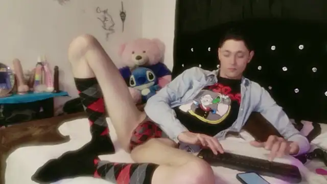 Tyler cat online show from 02-14-26, 11:40