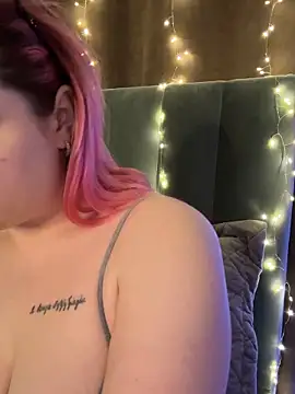 KellyMoors online show from 02-02-26, 01:59