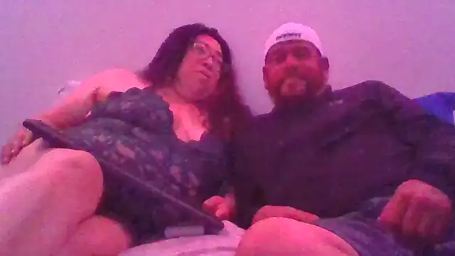 Snapshot of Foxxxy08 chatting on 10-29-25, 03:53 Foxxxy08 online show from 10-29-25, 03:53