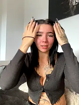 YoungZoexx online show from 10-30-25, 10:16