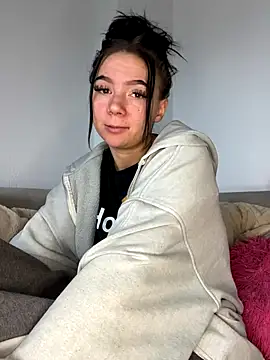 YoungZoexx online show from 11-19-25, 09:53