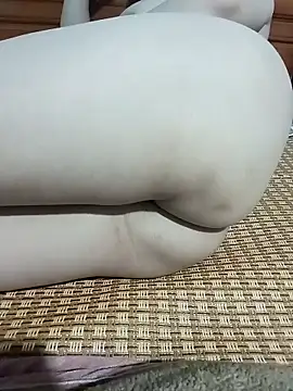 tulip-bae online show from 11-01-25, 02:02