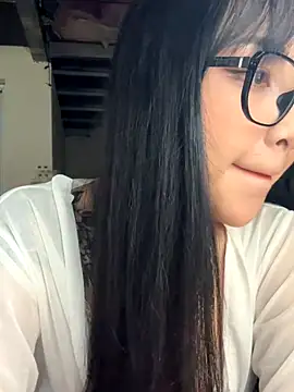 Linh5790 online show from 10-08-25, 05:05