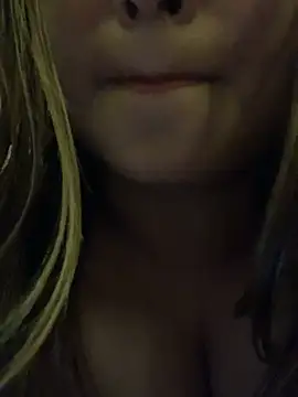 hottylover03 online show from 10-05-25, 11:52