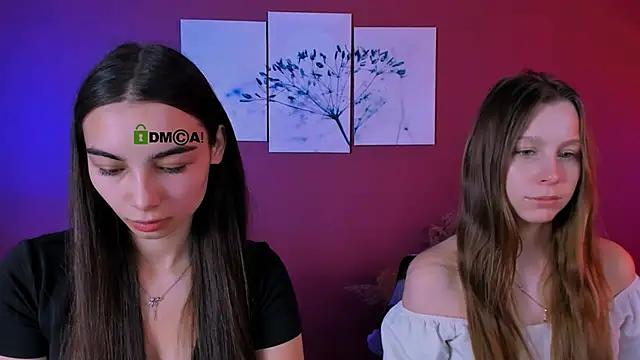 esme moore  online show from 11-12-25, 10:04