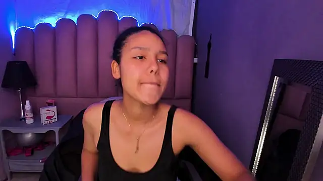 AriaVega online show from 11-06-25, 11:11