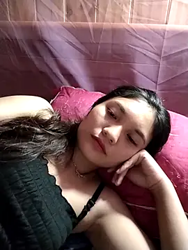 Snapshot of Mit-thi123 chatting on 10-28-25, 01:47 Mit-thi123 online show from 10-28-25, 01:47