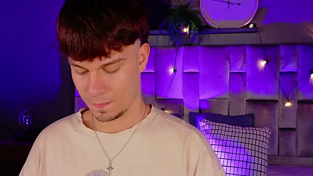 LiamThunder05  online show from 10-30-25, 03:30