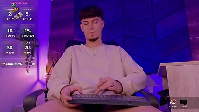 LiamThunder05  online show from 11-10-25, 03:05