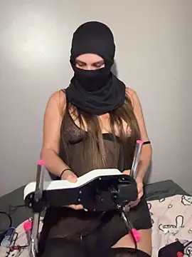 Snapshot of bebecita_x chatting on 10-09-25, 09:35 bebecita x online show from 10-09-25, 09:35