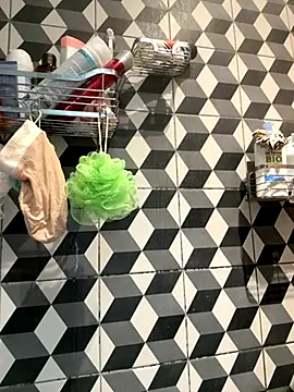 Snapshot of bebecita_x chatting on 10-25-25, 01:18 bebecita x online show from 10-25-25, 01:18