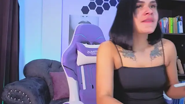 Violet Jhonson online show from 01-10-26, 03:58