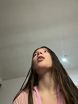 Snapshot of KatherinPol chatting on 03-13-26, 01:12 KatherinPol online show from 03-13-26, 01:12