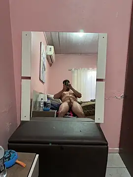 Snapshot of Nathansilva chatting on 10-14-25, 06:42 Nathansilva online show from 10-14-25, 06:42