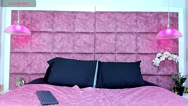 CameronRey  online show from 11-05-25, 09:26