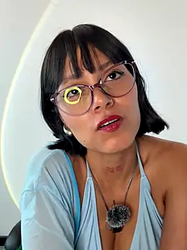 Qadeshoficial online show from 10-22-25, 09:14