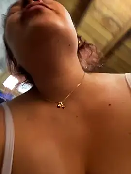 Snapshot of Cami_Moon1 chatting on 10-09-25, 09:24 Cami Moon1 online show from 10-09-25, 09:24