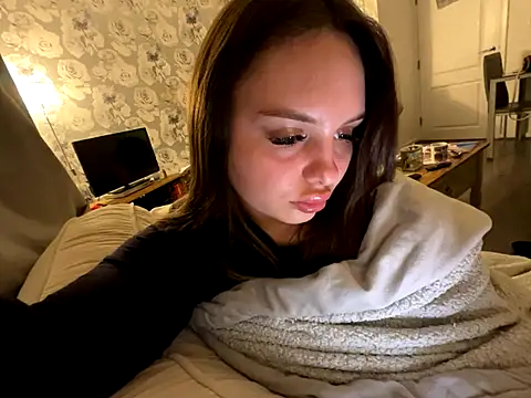 EllaStarrxxx online show from 10-10-25, 01:15