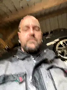 Snapshot of ju8870 chatting on 10-29-25, 11:34 ju8870 online show from 10-29-25, 11:34