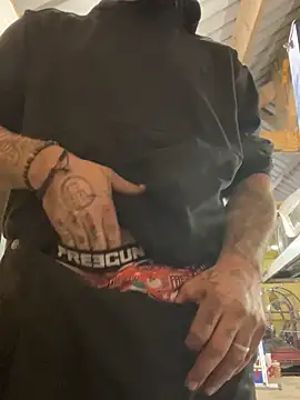 Snapshot of ju8870 chatting on 11-03-25, 02:51 ju8870 online show from 11-03-25, 02:51