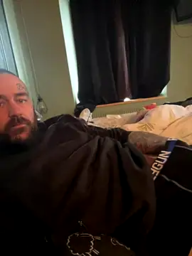 Snapshot of ju8870 chatting on 12-14-25, 11:48 ju8870 online show from 12-14-25, 11:48