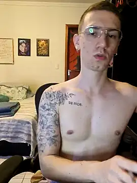 SweetGoodBoy22 online show from 11-18-25, 11:15