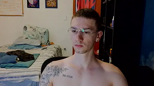 SweetGoodBoy22 online show from 11-21-25, 05:44