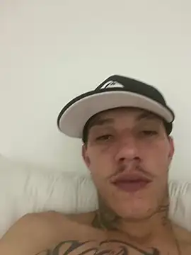 Novinhodotado774444 online show from 10-04-25, 03:15