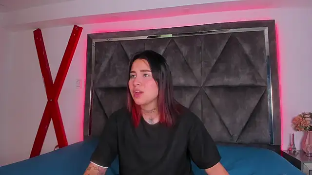 Nixielee  online show from 10-30-25, 07:36