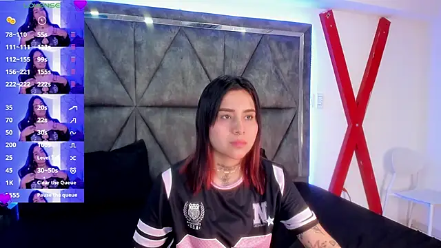 Nixielee  online show from 11-21-25, 07:45