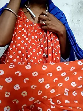 Hotty-romi3 online show from 10-16-25, 01:17