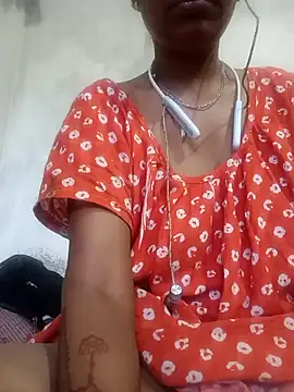 Hotty-romi3 online show from 10-30-25, 02:35