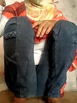 Hotty-romi3 online show from 11-13-25, 03:05