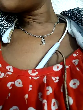 Hotty-romi3 online show from 11-20-25, 06:57