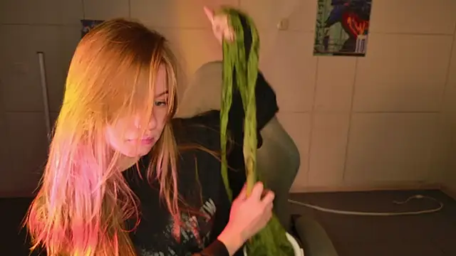 Snapshot of swag_evalution chatting on 11-06-25, 05:08 swag evalution online show from 11-06-25, 05:08