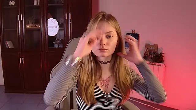 Snapshot of swag_evalution chatting on 11-12-25, 05:30 swag evalution online show from 11-12-25, 05:30