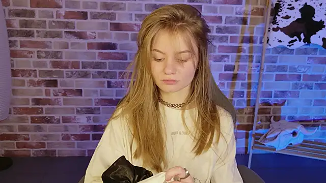 Snapshot of swag_evalution chatting on 11-14-25, 05:17 swag evalution online show from 11-14-25, 05:17