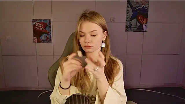 Snapshot of swag_evalution chatting on 11-21-25, 05:17 swag evalution online show from 11-21-25, 05:17