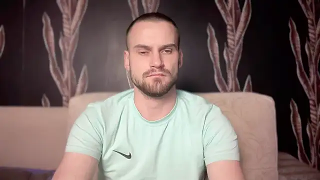 Iveraan online show from 10-21-25, 05:02