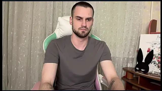 Iveraan online show from 10-28-25, 05:48