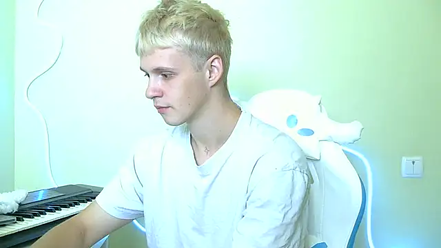  Timmy Boy  online show from 10-04-25, 10:24