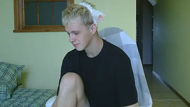  Timmy Boy  online show from 10-31-25, 06:47